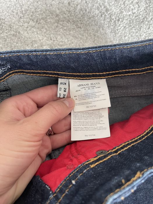 Blugi Armani for men