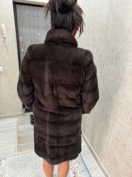 Продам шубу норковую