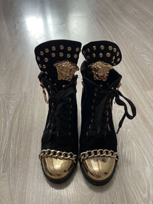 Ботинки женские, в хорошем состоянии)