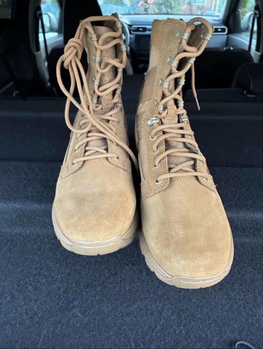 Bocanci militari Deckers 30cm-44/45