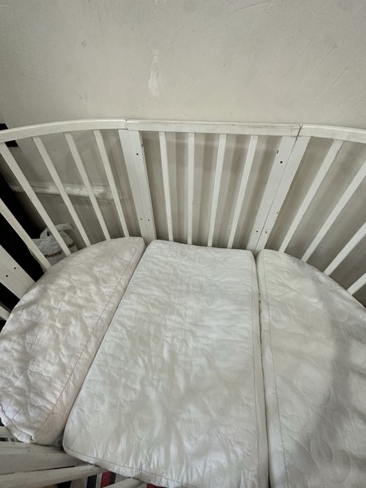 Продам детскую кроватку