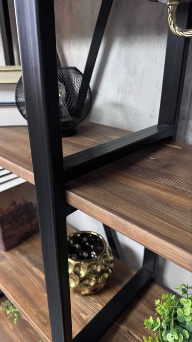 Стильный лофт-стеллаж