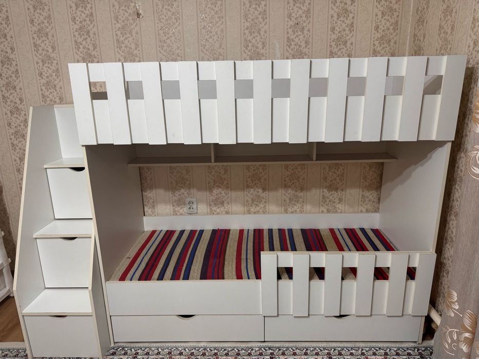 Детский кровать