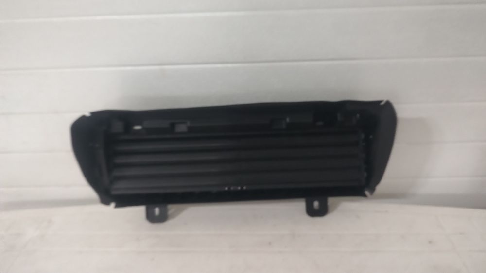 Grila activa , volet  Dacia Duster 1.3 benzina