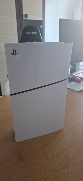 Vand ps5 in stare excelenta