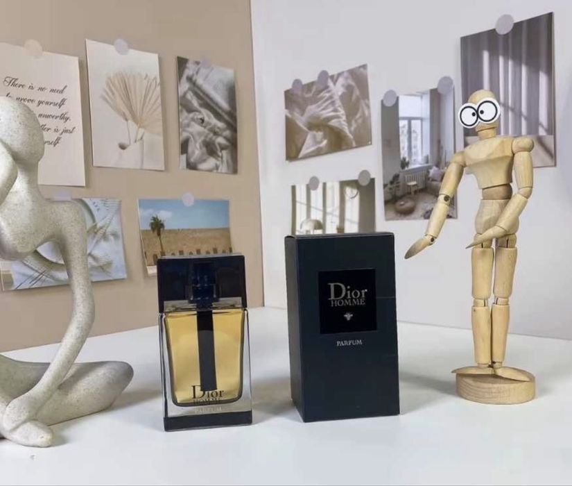 Parfumuri de vanzare