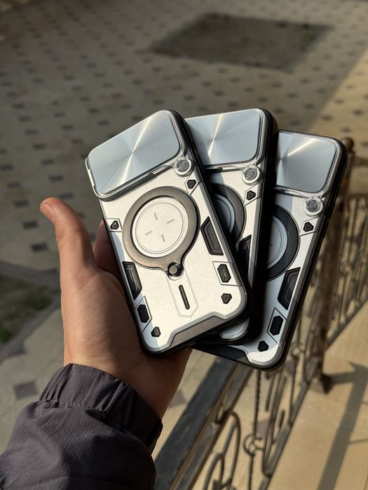 Iphone 17 Pro Max Terminator Chehol