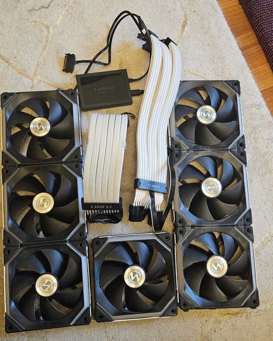 cooler NZXT Kraken X73 360 + 10 ventilatoare Lian Li + cabluri strimer