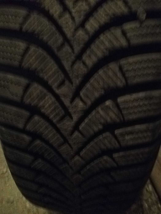 Anvelope iarna cu tot cu genti