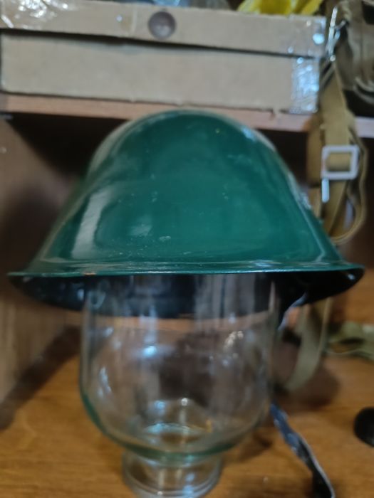 Set militar de protecție chimică în condiții bune