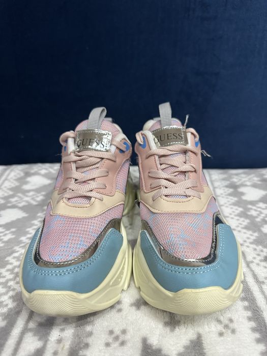 Adidasi Guess Dama