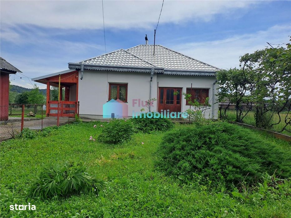 Casa cu teren in Malini