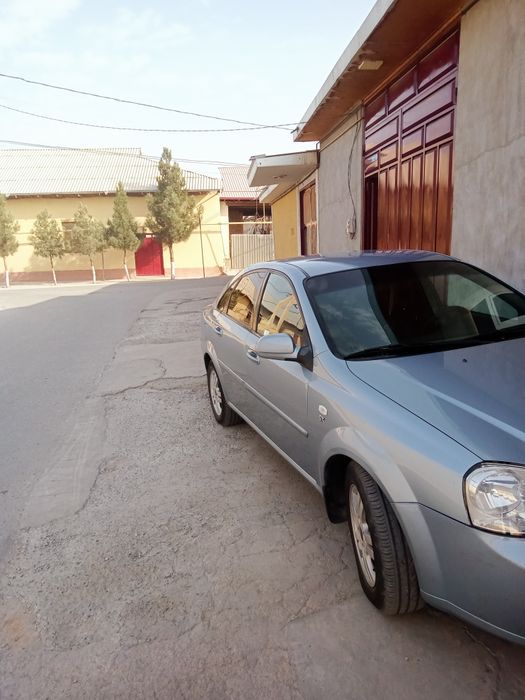 Lassetti 1.8 sotiladi