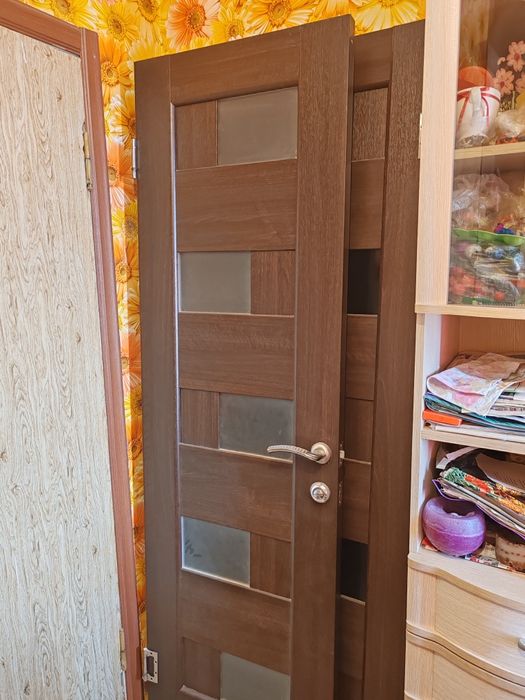 Двери межкомнатные со стёклами