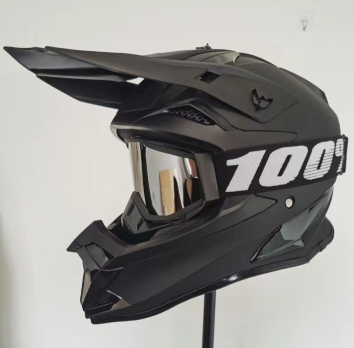 Мото шлемы высокого уровня