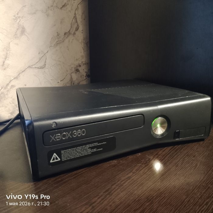 XBOX-360Slim-Приставка