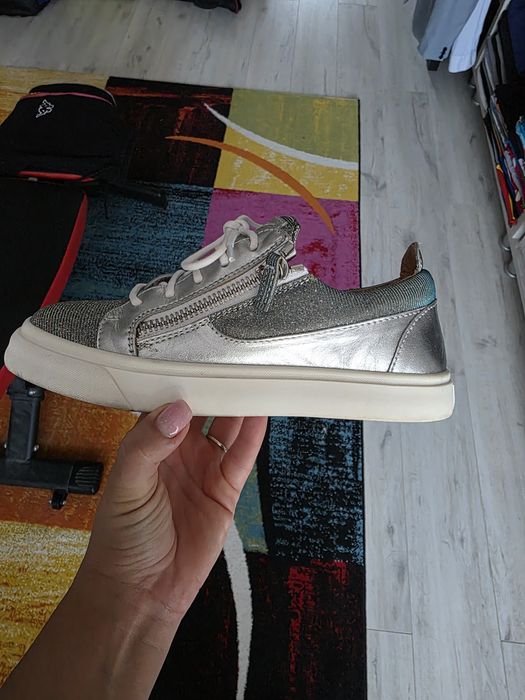 Vand adidasi Giuseppe Zanotti