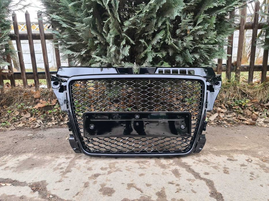 Grila RS3 pentru Audi A3 8P RS Design Negru Lucios