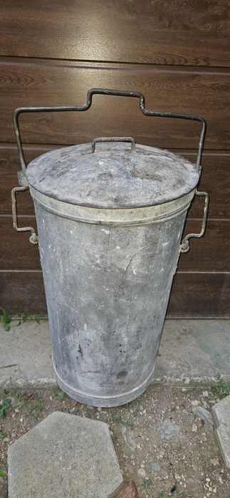 Желязна кофа за буклук от 80те