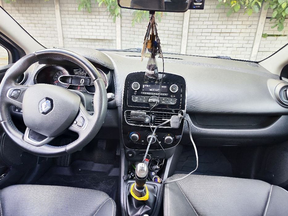 RENAULT 4 2019 — imagine 4
