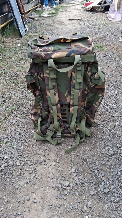 Vănd Rucsac de Armata, volum extra+, în stare foarte bună  de utilizar