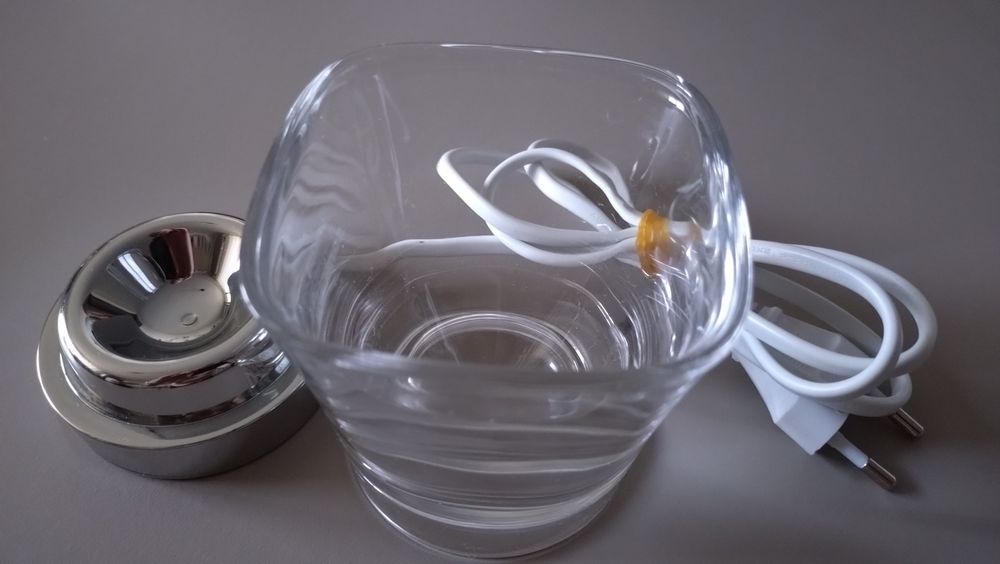 Statie de încărcare cu pahar Philips