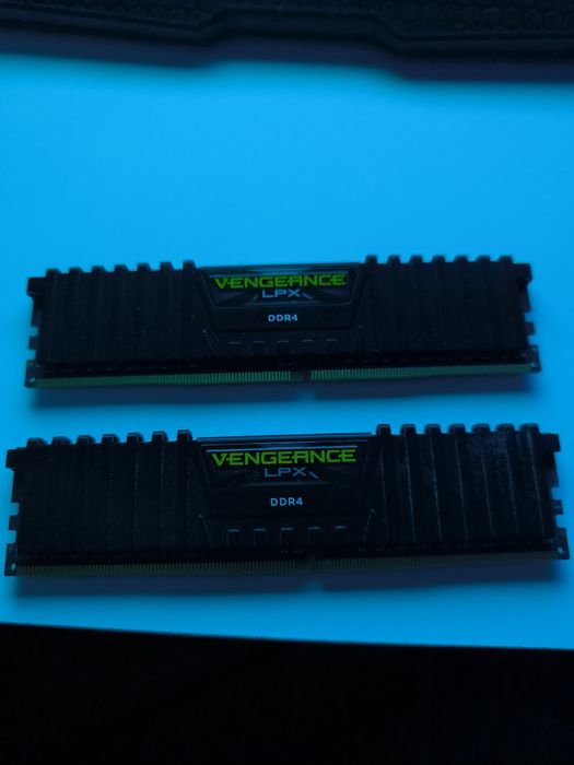 Kit Ram ddr4 16 GB corsair vengeance lpx
