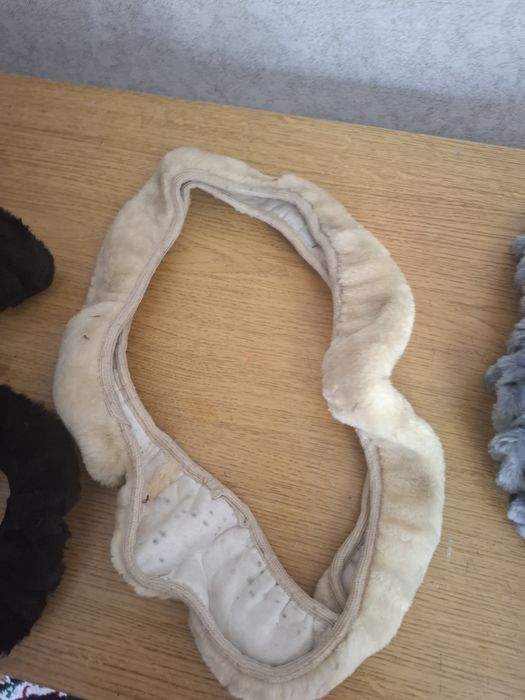 Чехлы на руль  автомобиля