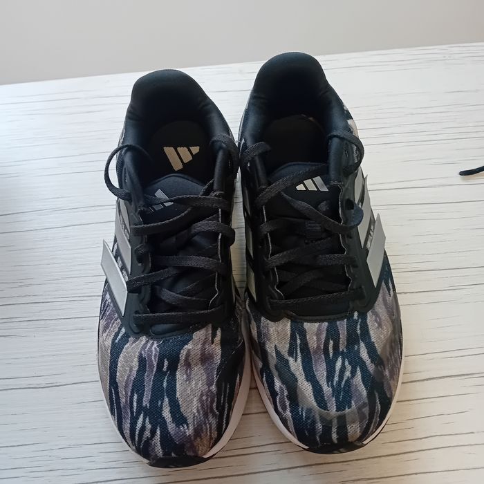 Маратонки на Adidas