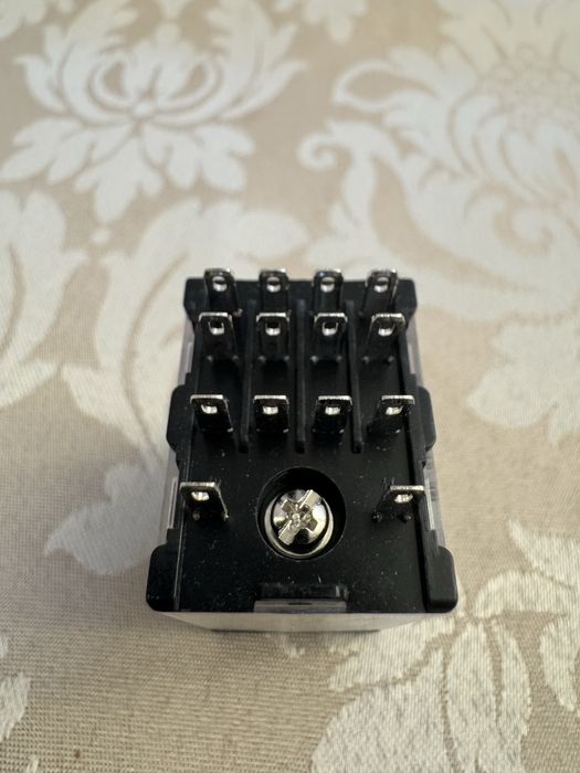 Releu industrial Schneider RXM4AB1F7 120V