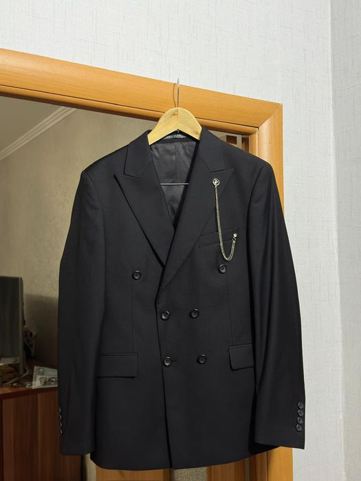 Костюм мужской классический