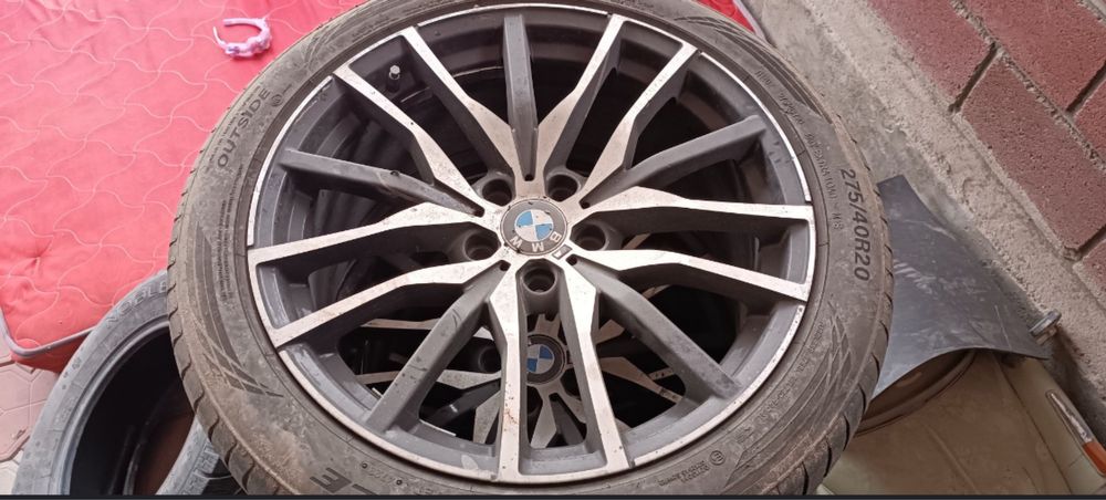 Комплект резины  бмв х5 Р20