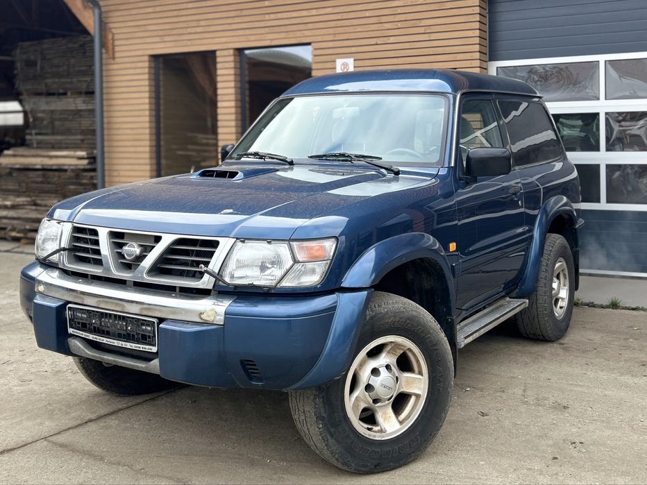 Nissan Patrol Y61 3.0 Diesel AUTOUTILITARA
