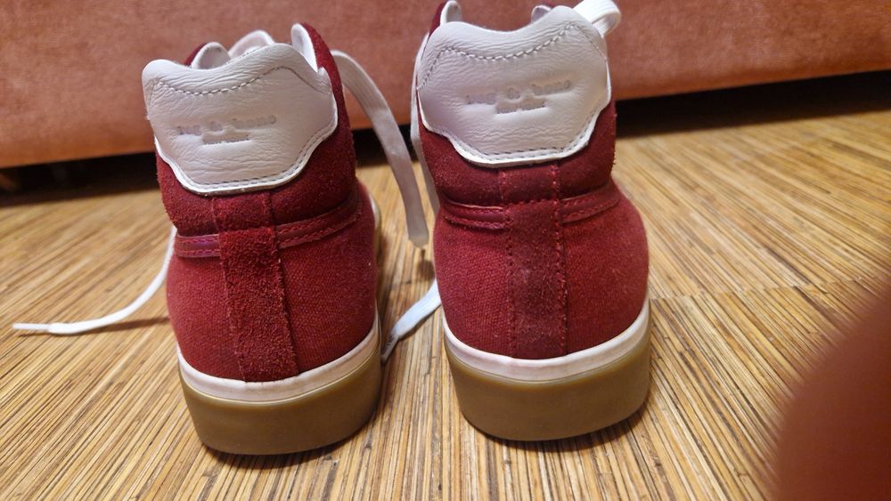 Продаются Кеды Rag & Bone (Раг & Бон) 


+3
Rag & Bone (Раг & Бон) — э