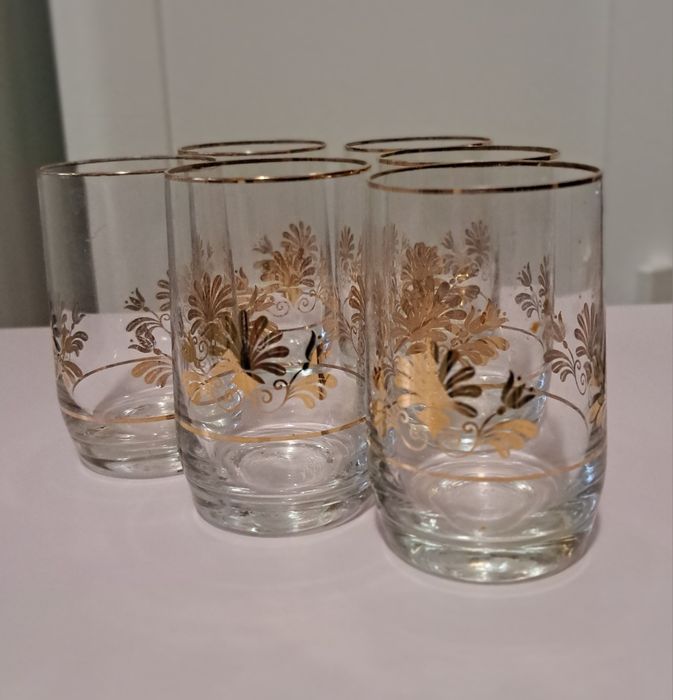 Продается набор винтажных рюмок (Чехия)