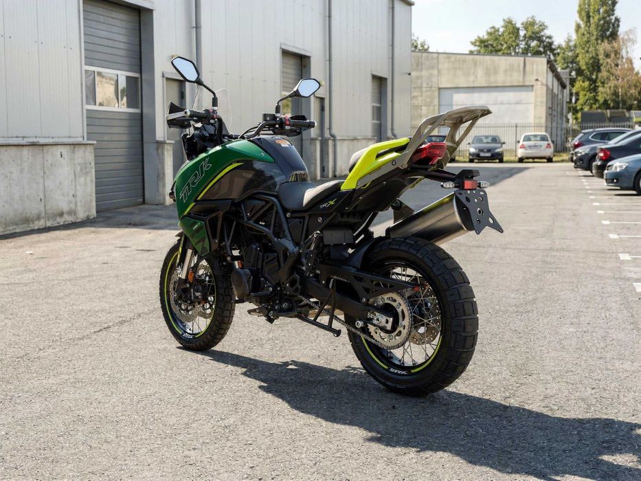 Мотоцикл Benelli TRK 702X