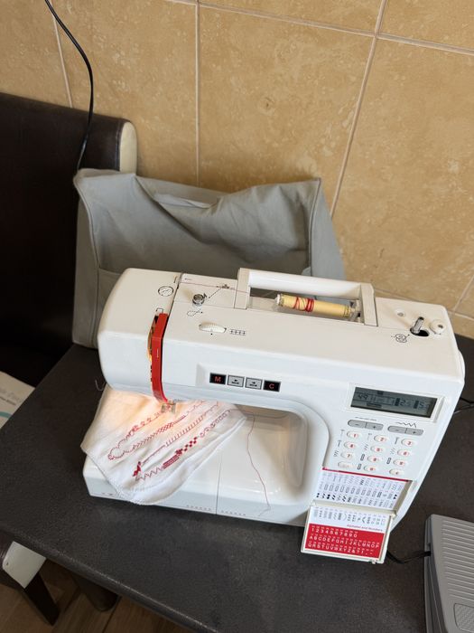 Masina de cusut brodat Veritas 9000A5