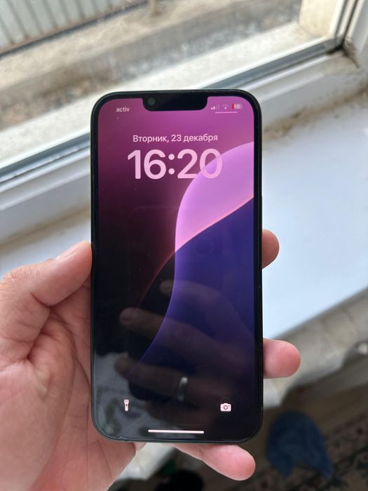 Срочно продам Айфон 13