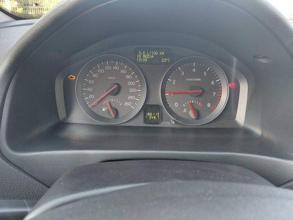 VOLVO S40