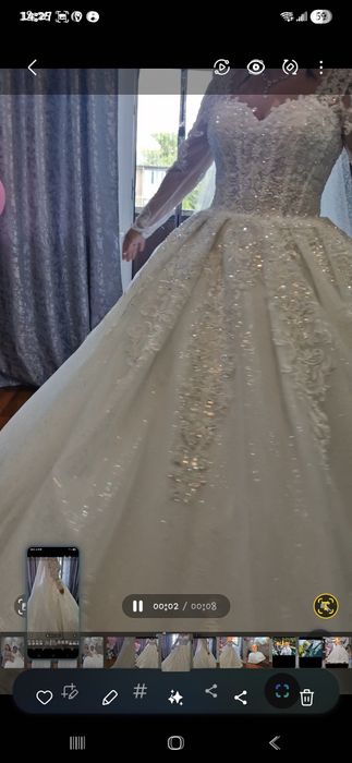 Потрясающее свадебное платье