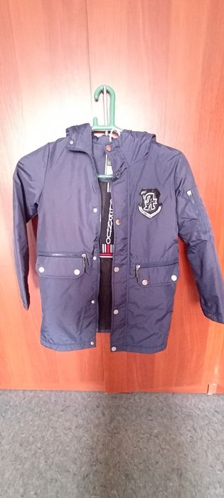 Продам куртку осень, весна