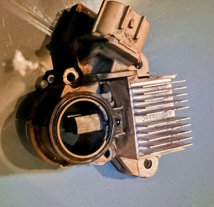 Releu alternator Renault Koleos 2.0 dci, 2009