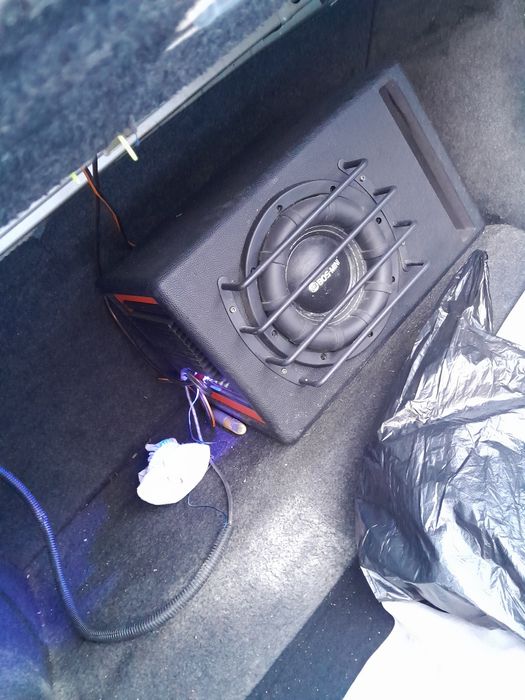 Продается сабуфер