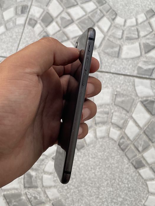 Iphone 8 64GB yomkost 78% rodnoy