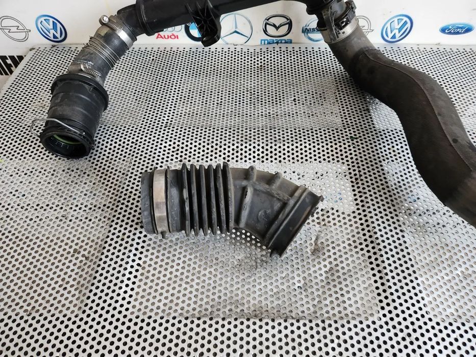 Furtun Tubulatura Intercooler Renault Trafic Opel Vivano 1.6 Diesel Motor R9M Nissan Primastar Qash