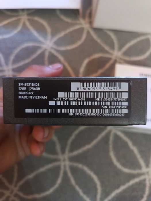 Samsung Galaxy S25 Sigilat