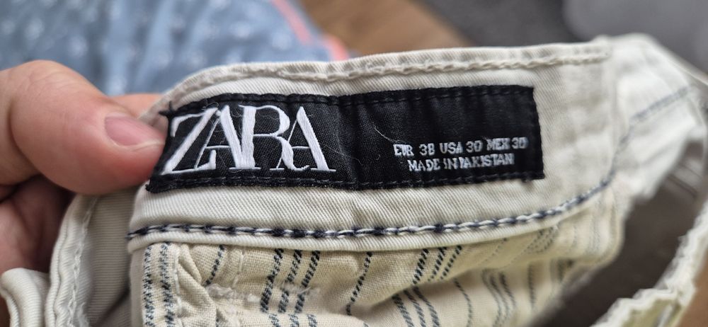 Pantalon Zara casual barbati