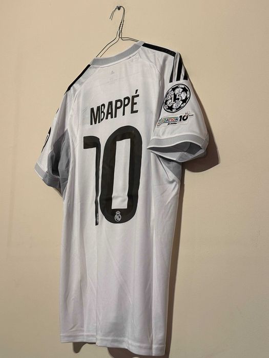 Тениска на Mbappe в Real Madrid за  2025/26 - ЧИСТО НОВА!