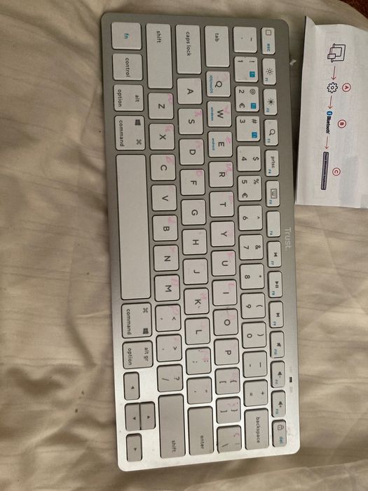 Безжична Bluetooth клавиатура Trust