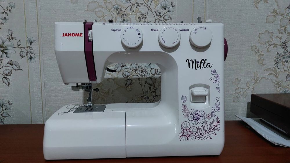 Швейная машинка JANOME